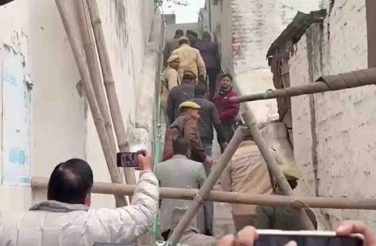 संभल में कब्रिस्तान की जमीन से अवैध कब्जे हटाने का रास्ता साफ