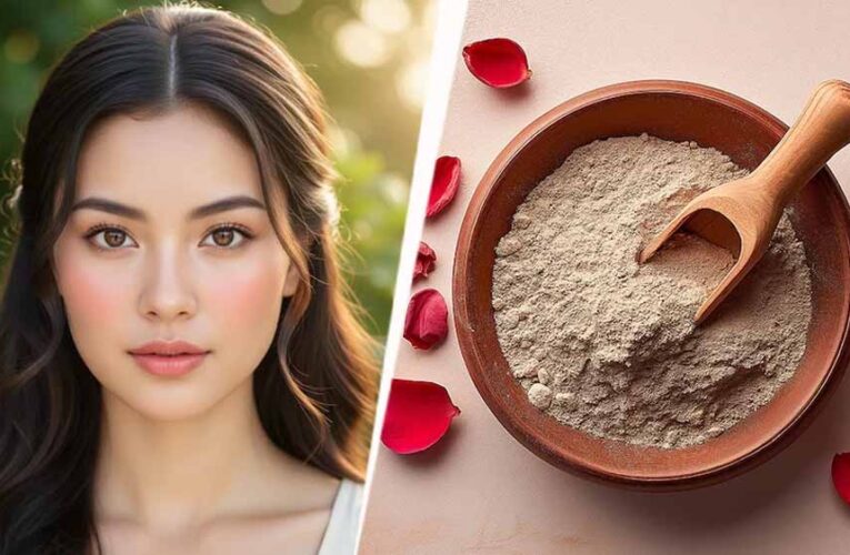 मुल्तानी मिट्टी फेस पैक: टमाटर और गुलाब जल से पाएं नैचुरल पिंक ग्लो