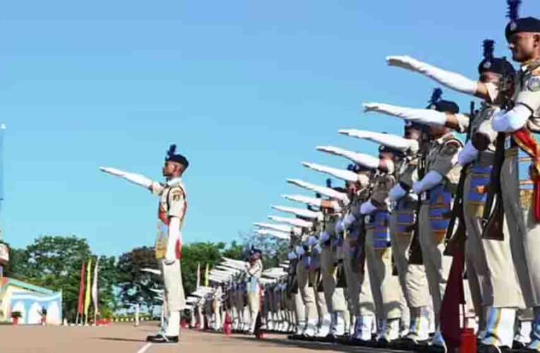 CRPF में 9000 से अधिक पदों पर बंपर भर्ती, कॉन्स्टेबल और ट्रेड्समैन के लिए नोटिफिकेशन जारी