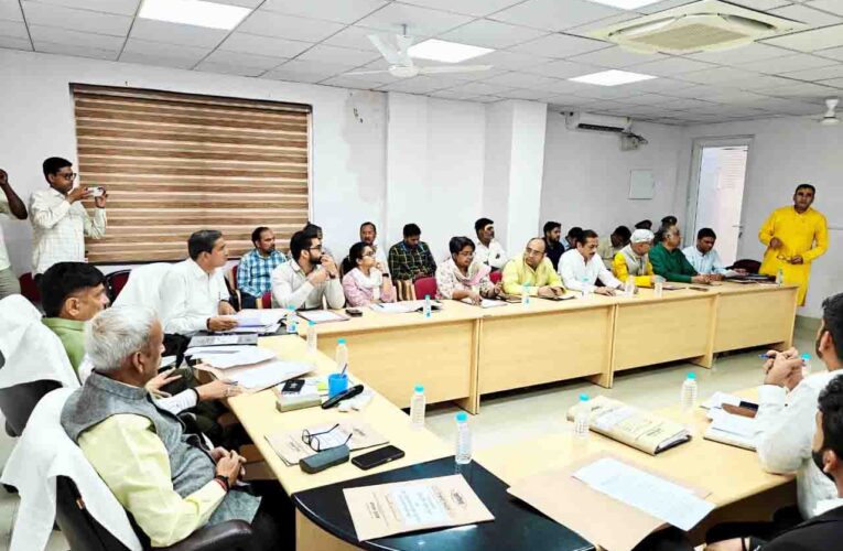 बांके बिहारी मंदिर, फूल बंगला शुल्क में 50 हजार की कटौती