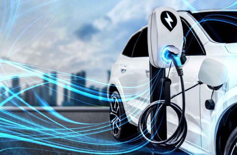 भारत में इलेक्ट्रिक वाहनों की बिक्री में तेजी, FY26 में 24.6% की बढ़ोतरी