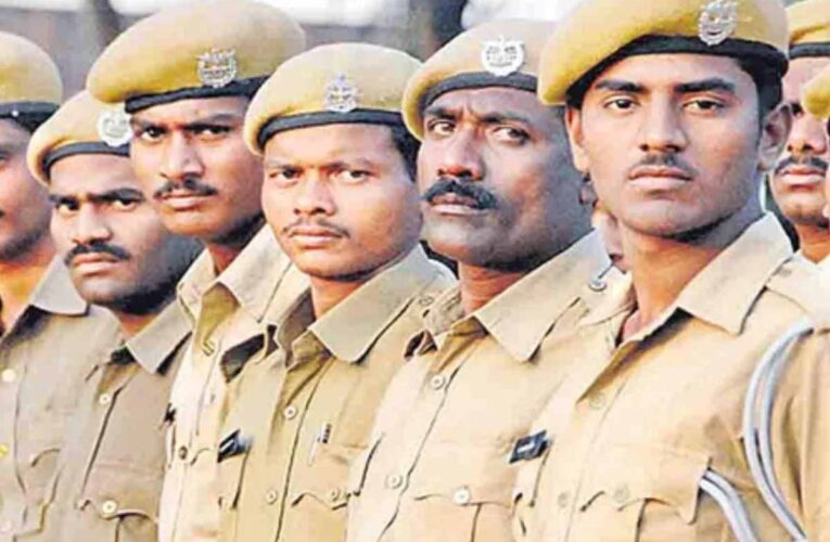 बरेली में होमगार्ड परीक्षा में बड़ा फर्जीवाड़ा, दूसरे की जगह पेपर देते पकड़ा गया युवक