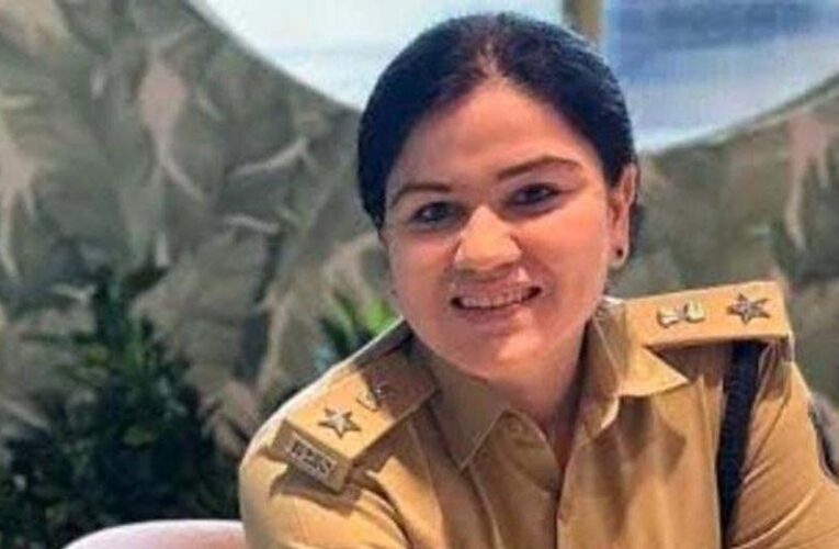 थाने में हुआ बड़ा खेल! 2 पुलिसकर्मियों को सस्पेंड किया, SP ने गिराई गाज