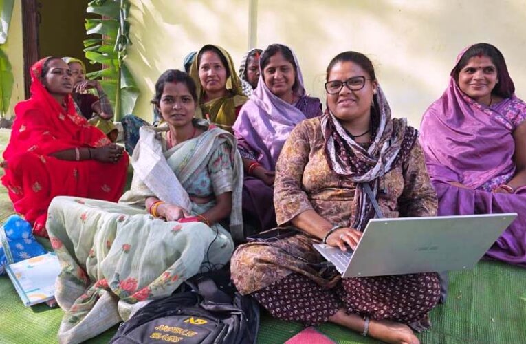 रायपुर : बैंक सखी बन आशा एक्का ने लिखी आत्मनिर्भरता की नई इबारत, 5 करोड़ से अधिक का किया ट्रांजेक्शन