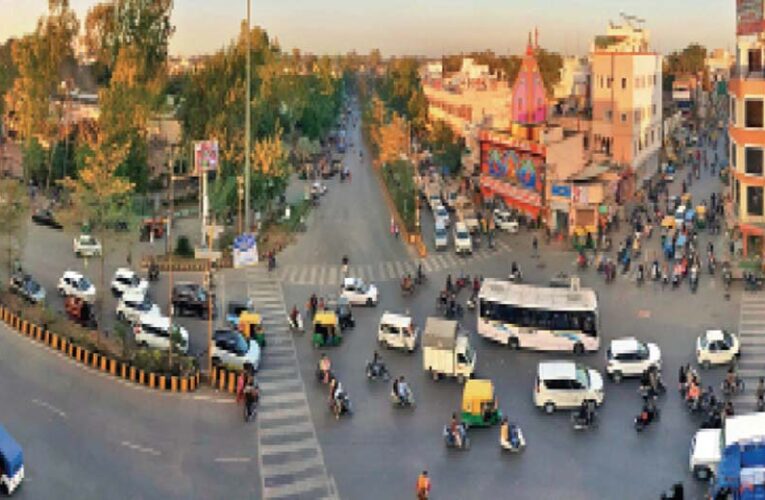 इंदौर: बड़ा गणपति चौराहे पर फ्लाईओवर का काम शुरू नहीं हो पाया, सीवर शिफ्टिंग और ट्रैफिक डायवर्जन बनी चुनौती