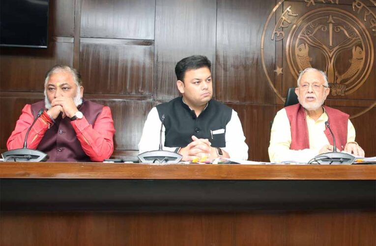 एयरपोर्ट जैसी आधुनिक सुविधाओं से लैस होंगे यूपी के बस स्टेशन