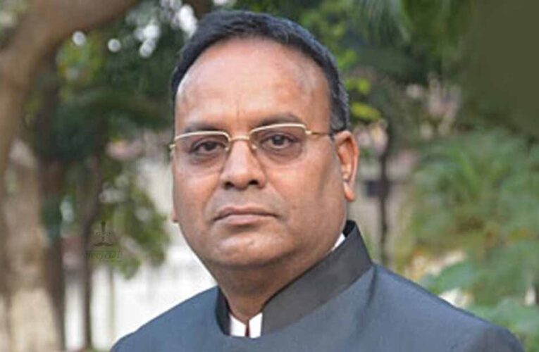 Mallikarjun Kharge के बयान पर Ajay Chandrakar का तंज- ‘संन्यास लेकर जपे माला’