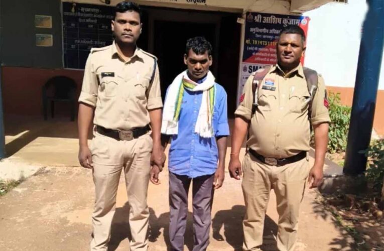 13 साल से फरार नक्सली मुन्ना गिरफ्तार: झारखंड पुलिस को बड़ी सफलता