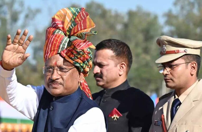 मुख्यमंत्री साय ने भाजपा स्थापना दिवस पर किया ध्वजारोहण, अटल जी के आदर्शों को पूरा करने का लिया संकल्प