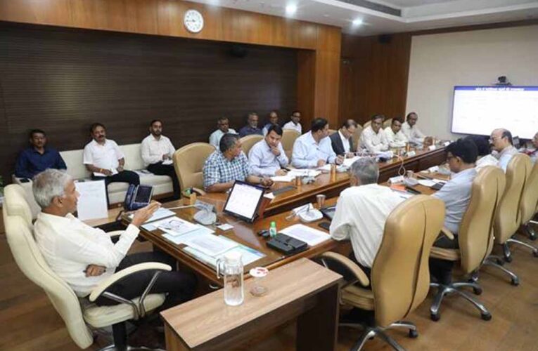 संपूर्ण प्रदेश में पेट्रोलियम पदार्थों की पर्याप्त उपलब्धता : मुख्य सचिव  जैन