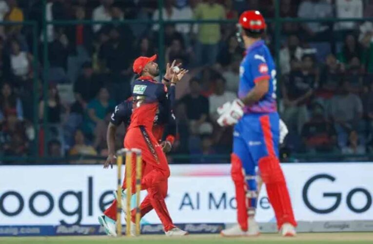 बेंगलुरु के गेंदबाजों का कहर, दिल्ली की टीम 75 रनों पर ढेर