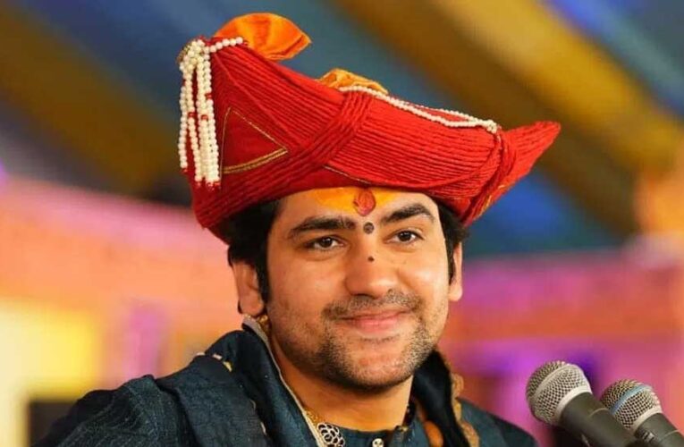 ऑस्ट्रेलिया पहुंचे पंडित धीरेंद्र शास्त्री, 8 दिवसीय यात्रा के दौरान देंगे संसद में उद्बोधन