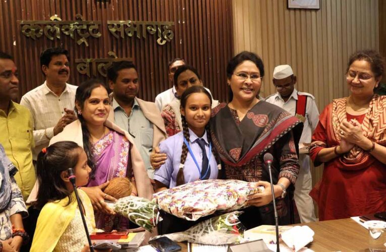 इसरो के यंग साइंटिस्ट प्रोग्राम में चयनित होने वाली हिमांशी साहू का कलेक्टर ने किया सम्मान इसरो के यंग साइंटिस्ट प्रोग्राम