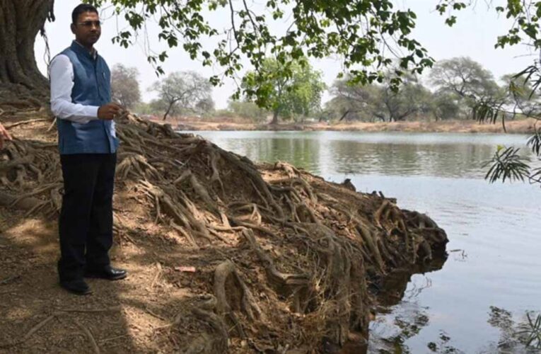जिला प्रशासन की अनूठी पहल, नहरों के पानी से लबालब हुए 450 तालाब