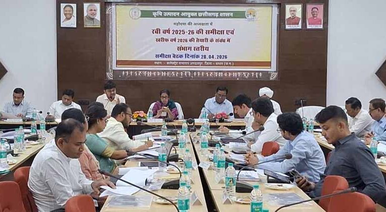 खाद-बीज की उपलब्धता और गुण नियंत्रण के लिए करें नियमित कार्यवाही: कृषि उत्पादन आयुक्त  शहला निगार