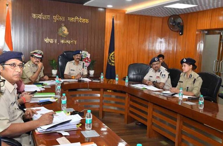 पुलिस महानिदेशक  कैलाश मकवाणा की अध्‍यक्षता में रेलवे सुरक्षा एवं सिंहस्थ-2028 की तैयारियों को लेकर पुलिस मुख्यालय में उच्चस्तरीय समन्‍वय समिति की बैठक आयोजित