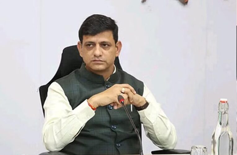 इंदौर में बेसमेंट पार्किंग खाली करवाएगी नगर निगम और पुलिस, चार जोन में होंगे ई-रिक्शा के रजिस्ट्रेशन