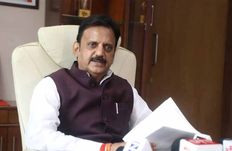 रीवा एयरपोर्ट के करें उन्नयन के करें प्रयास : उप मुख्यमंत्री  शुक्ल