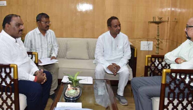 विश्व रेडक्रॉस दिवस पर राज्य भर में होंगे विशेष कार्यक्रम राज्यपाल  डेका ने दिए निर्देश राज्यपाल  रमेन