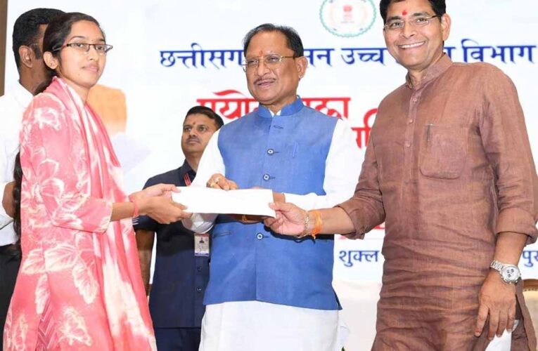 मुख्यमंत्री विष्णु देव साय बोले – युवाओं के उज्ज्वल भविष्य के लिए सरकार पूर्णतः प्रतिबद्ध