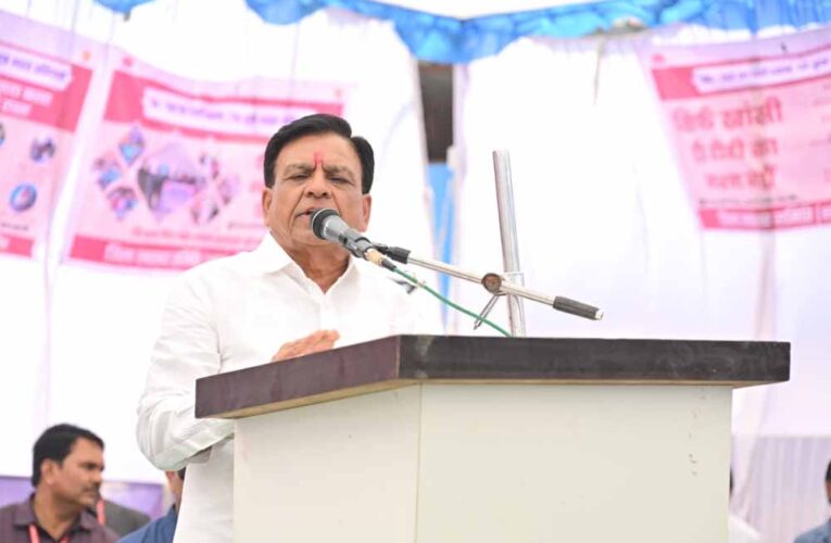 मेडिकल कॉलेजों में डॉक्टरों की कमी की शीघ्र होगी पूर्ति : उप मुख्यमंत्री देवड़ा