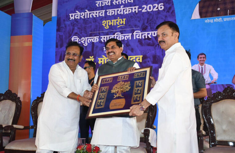 शिक्षा से बदलेगा जनजातीय समाज का भविष्य, मंत्री विजय शाह की अपील- ‘हर बच्चा स्कूल जाए’, सरकार देगी पूरी सुविधाएं