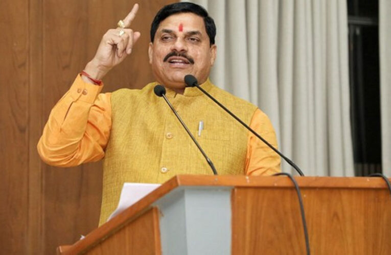 PM मोदी पर खड़गे की विवादित टिप्पणी पर सीएम मोहन की तीखी प्रतिक्रिया, कांग्रेस अध्यक्ष से माफी की मांग