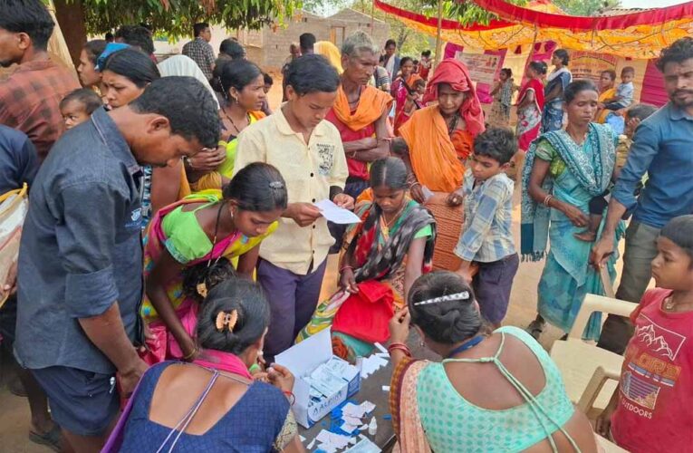 नारायणपुर के सबसे सुदूर ‘लंका’ गांव तक पहुंचा प्रशासन