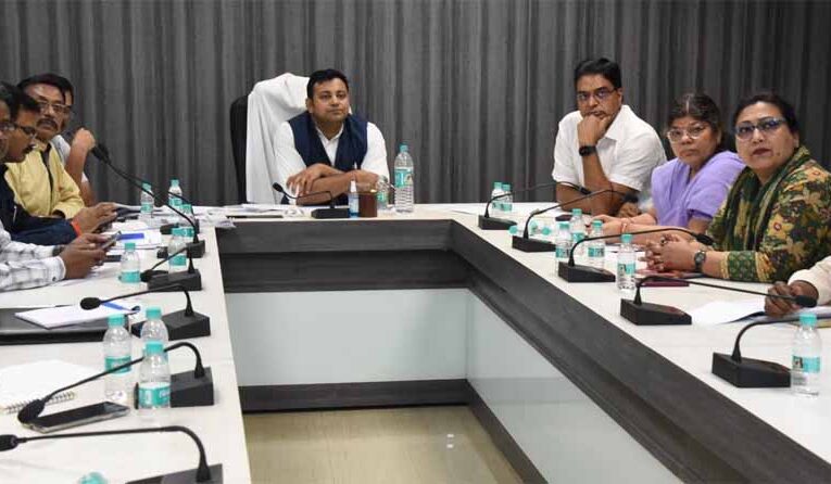 न्यू एज मीडिया में दक्ष बनें जनसंपर्क अधिकारी : आयुक्त रजत बंसल