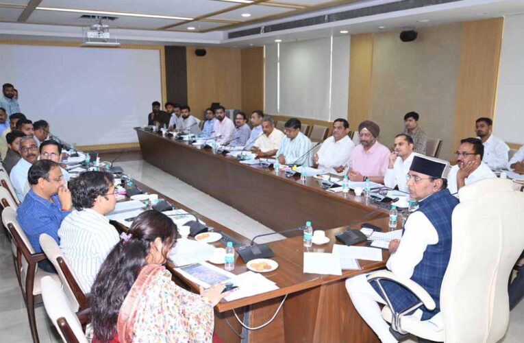 मानसून से पहले सड़क और सीवेज सहित सभी बुनियादी ढांचे को करें दुरुस्त : मंत्री सारंग