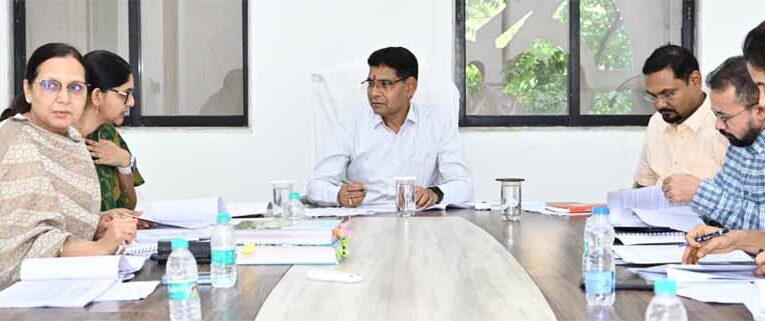 शासन, पारदर्शिता और समयबद्ध तरीके से जनहितैषी कार्यों को पूरा करने सरकार प्रतिबद्ध-मंत्री  टंक राम वर्मा