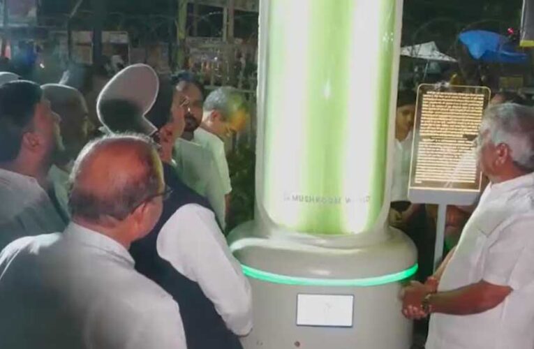 भोपाल में लगी ‘एल्गी ट्री’, 25 पेड़ों जैसी CO₂ अवशोषण क्षमता