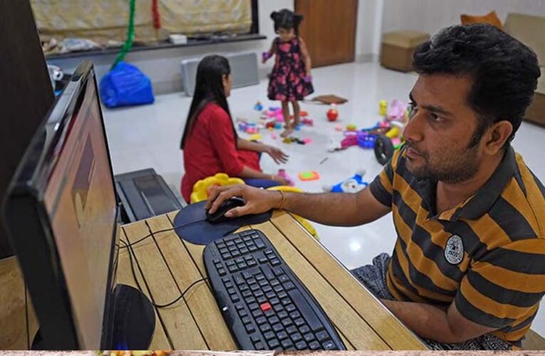 PM मोदी की अपील का असर! WFH पर लौटने की तैयारी में बड़ी कंपनियां, जानिए क्या है नया प्लान