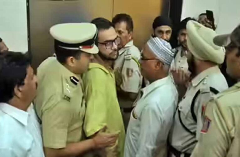 उमर खालिद को मिली 3 दिन की अंतरिम जमानत, मां की सर्जरी के आधार पर हाईकोर्ट का फैसला