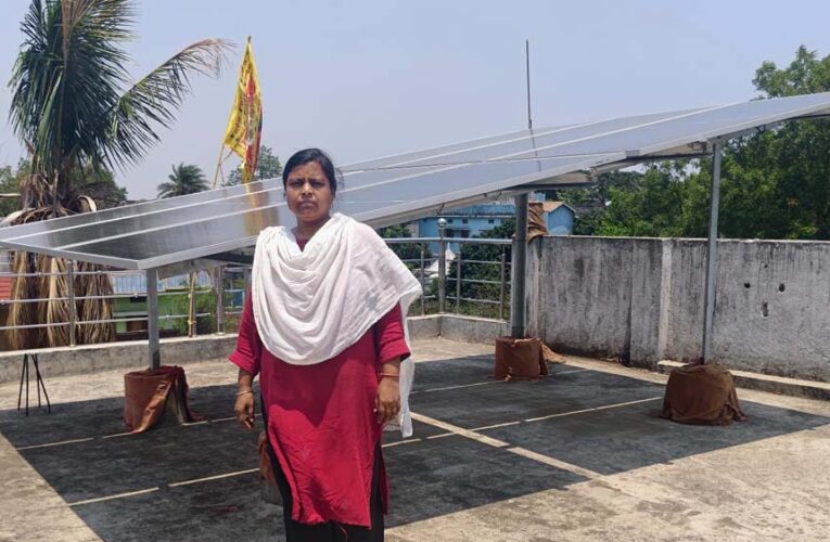 पीएम सूर्य घर योजना -अरूना के घर अब सूरज की रोशनी से रोशन, बिजली बिल की चिंता से मिली मुक्ति