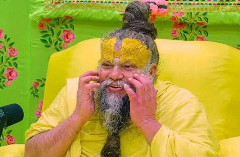 प्रेमानंद महाराज की तबीयत बिगड़ी, पदयात्रा अनिश्चितकाल के लिए स्थगित; दर्शन भी बंद