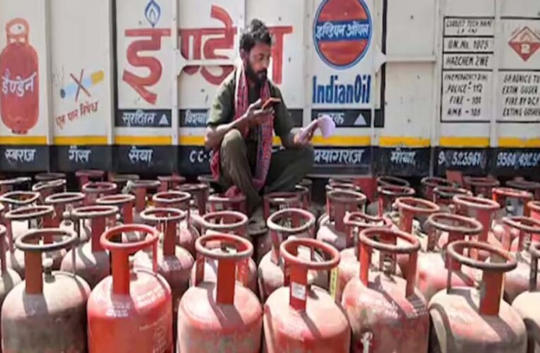 MP में कमर्शियल गैस सिलेंडर ₹993 महंगा, भोपाल में 3074, इंदौर में 3179 और ग्वालियर में 3296 में मिलेगा