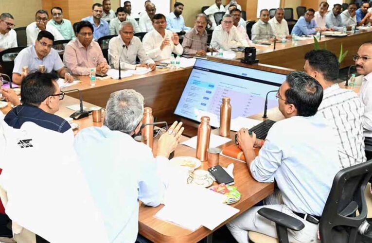 यूपी में 170 कर्मचारियों के ट्रांसफर की अनोखी प्रक्रिया, मनचाही पोस्टिंग दी गई