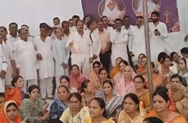 साध्वियों को कार से कुचलने के विरोध में जैन समाज की मौन रैली, बोले- अहिंसा पर हमला बर्दाश्त नहीं