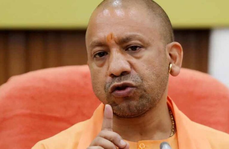 CM योगी करेंगे यूपी-CBSE-CISCE टॉपर्स का सम्मान, 223 छात्रों को मिलेंगे ₹1 लाख और टैबलेट