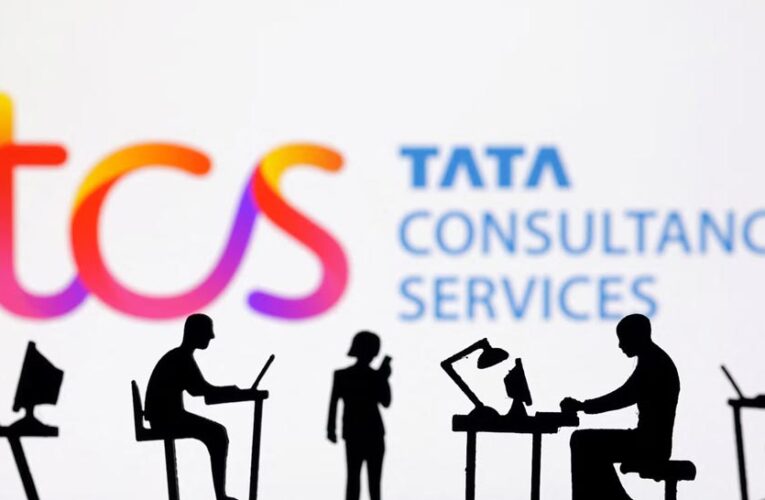 TCS को बड़ा झटका! कनाडा के सबसे बड़े बैंक ने खत्म किया सालों पुराना कॉन्ट्रैक्ट