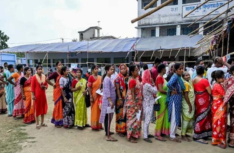 बंगाल के 15 मतदान केंद्रों पर री-पोलिंग, 9 बजे तक 16.23% वोटिंग