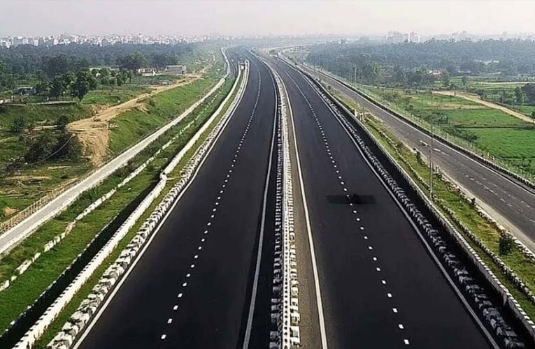 गंगा एक्सप्रेसवे के अलावा, यूपी में बन रहे हैं 10 और सुपर हाईवे, जुड़ेंगे विंध्य, चित्रकूट और नोएडा