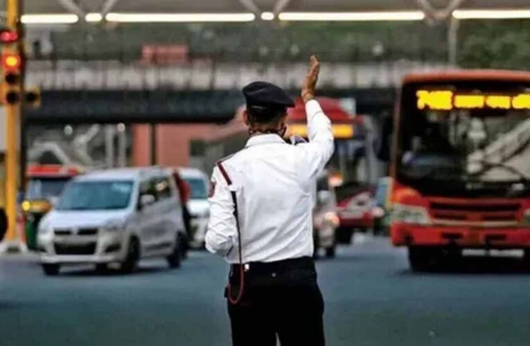 अब हर बस-टैक्सी पर होगी नजर: यूपी में 5 लाख वाहनों में लगेगा ट्रैकिंग डिवाइस
