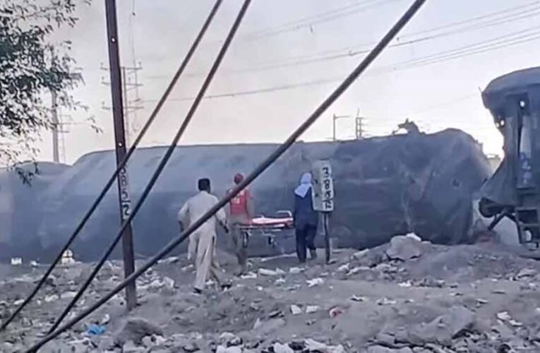 बलूचिस्तान में बड़ा धमाका: मालगाड़ी पटरी से उतरी, 7 की मौत और कई घायल
