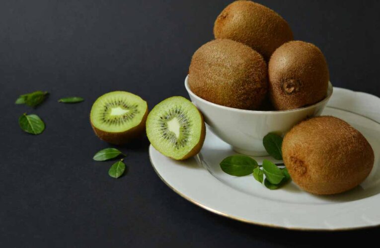 रोज सुबह एक कीवी खाने से मिलते हैं कई जबरदस्त हेल्थ फायदे