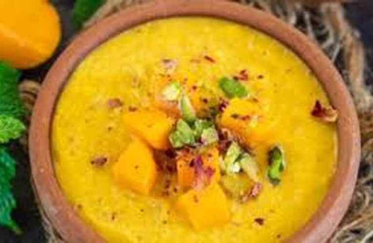 गर्मियों में ट्राई करें मैंगो फिरनी, आम से बनी यह मिठाई बढ़ाएगी स्वाद और ठंडक