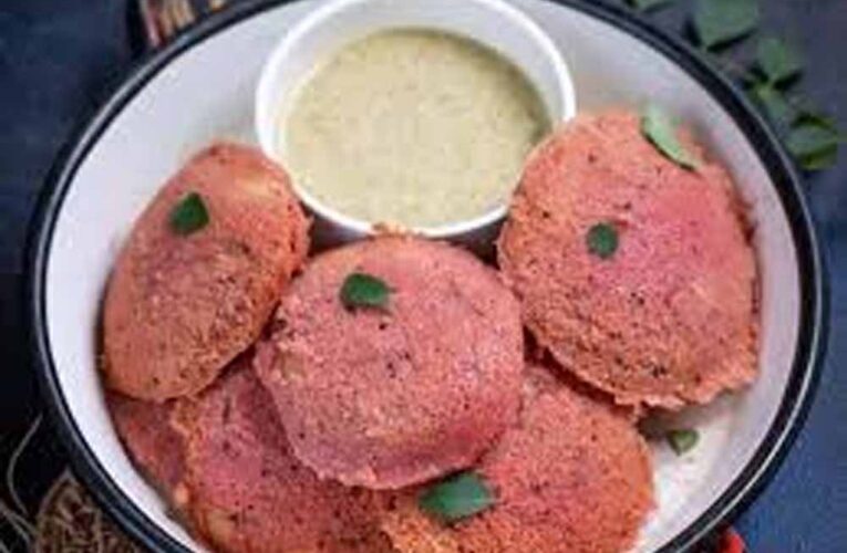 चुकंदर से बनाएं टेस्टी गुलाबी इडली फ्राई, जानें आसान रेसिपी