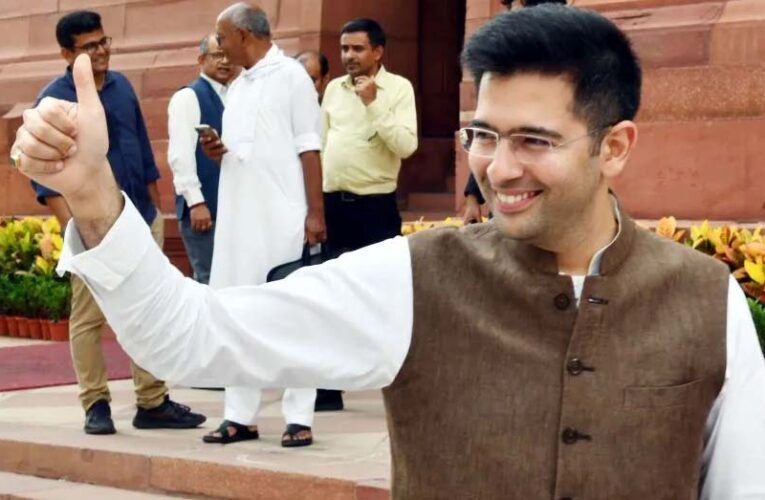 राघव चड्ढा का बयान: राष्ट्रपति द्रौपदी मुर्मू से मिलने के बाद बोले ‘AAP का अगला निशाना मैं हूं’