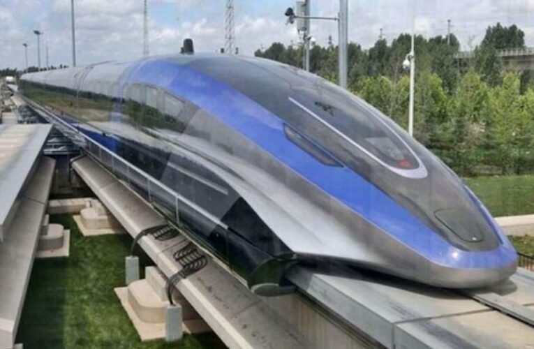 चीन की 1000 km/h ट्रेन का टेस्ट, कुछ सेकेंड में पार हुए कई शहर